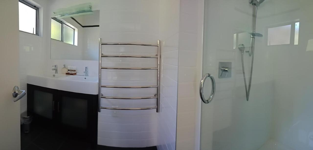 River Retreat Haruru Екстериор снимка