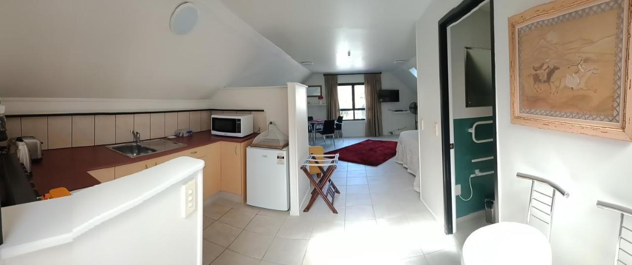 River Retreat Haruru Екстериор снимка